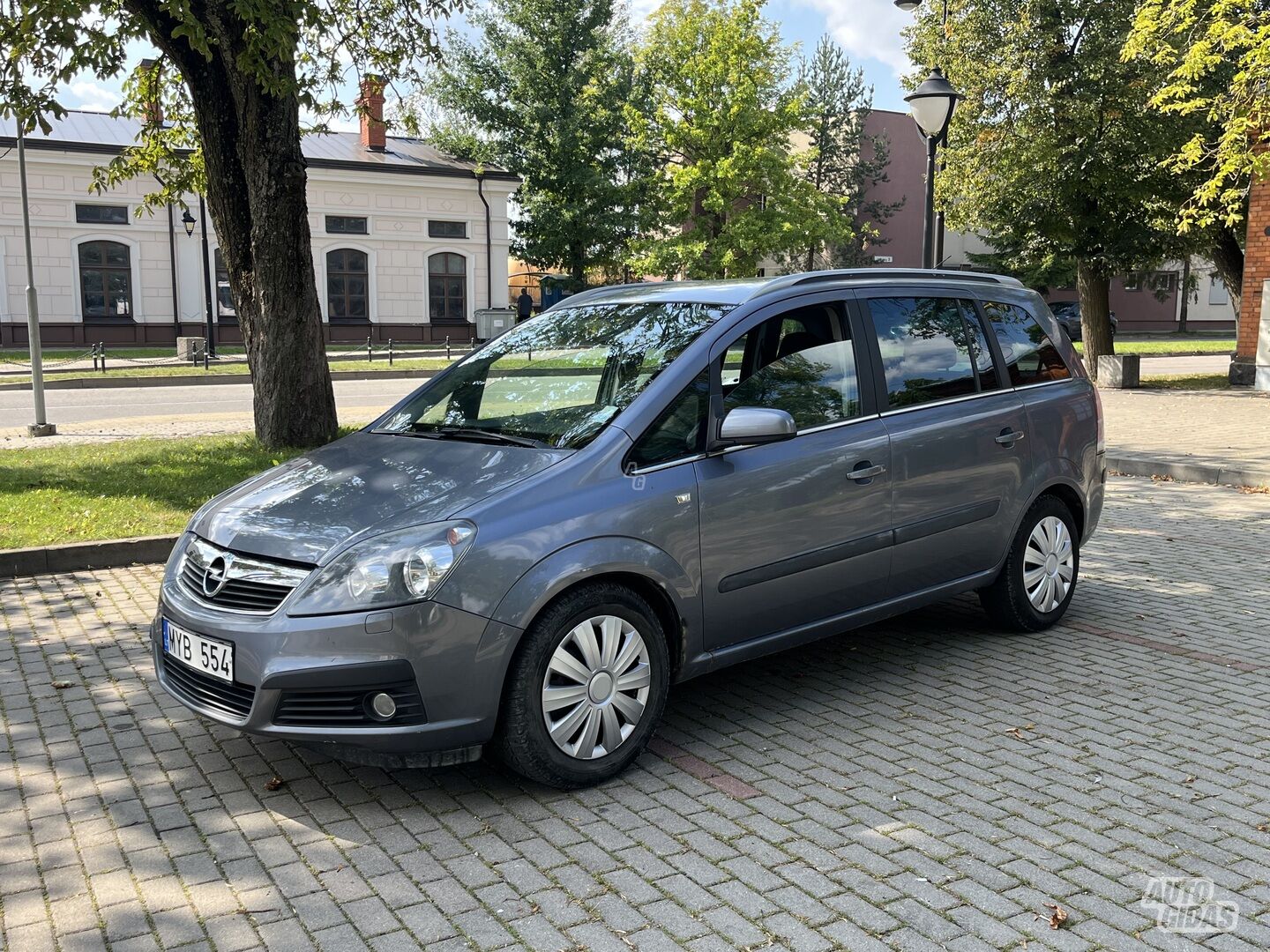 Opel Zafira B 2005 y