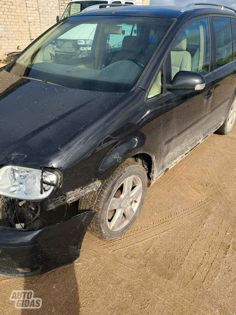 Volkswagen Touran 2005 y parts