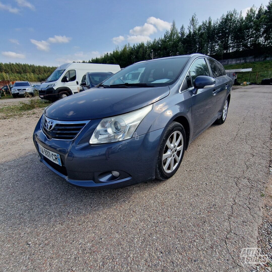 Toyota Avensis D-4D 2009 г