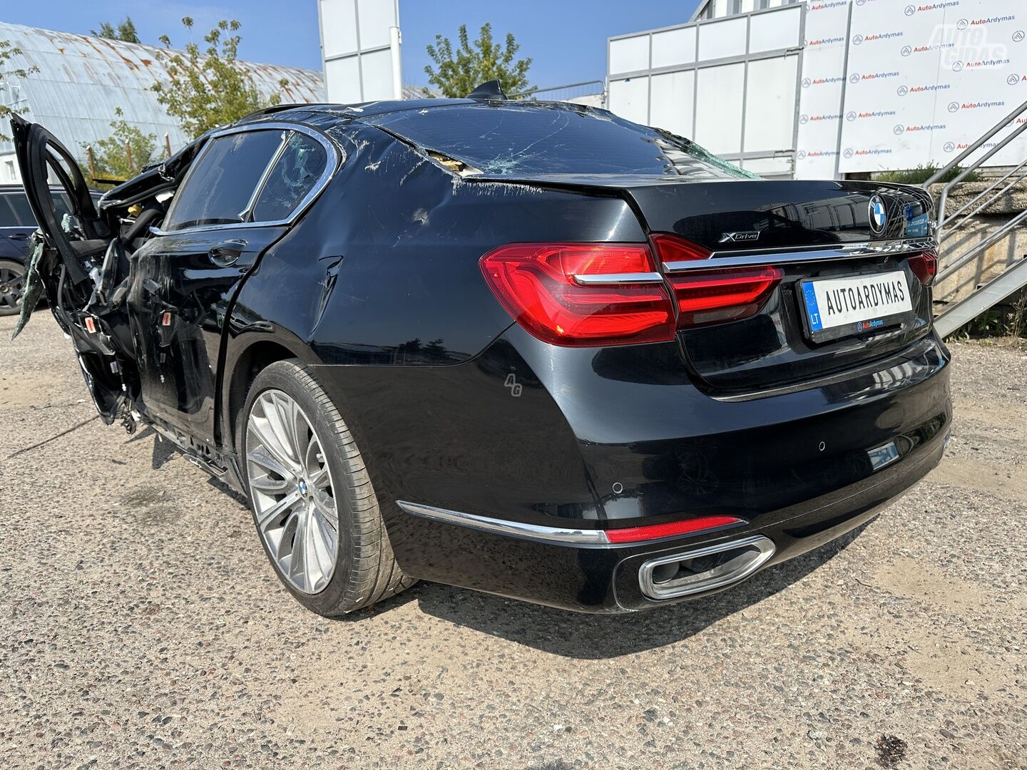 Bmw 750 750LiX 2015 m dalys