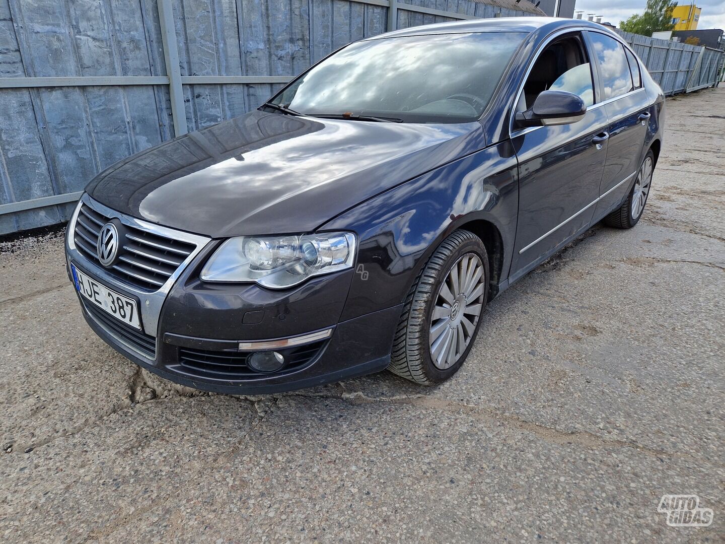 Volkswagen Passat B6 2006 y parts