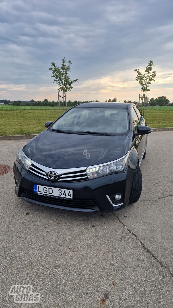 Toyota Corolla 2014 y Sedan