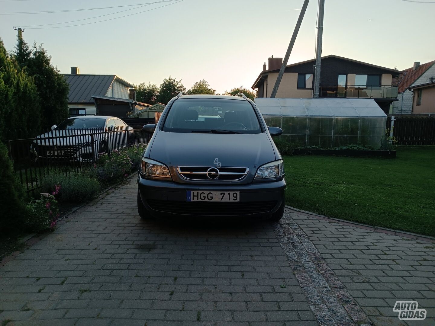 Opel Zafira A TDI 2005 г