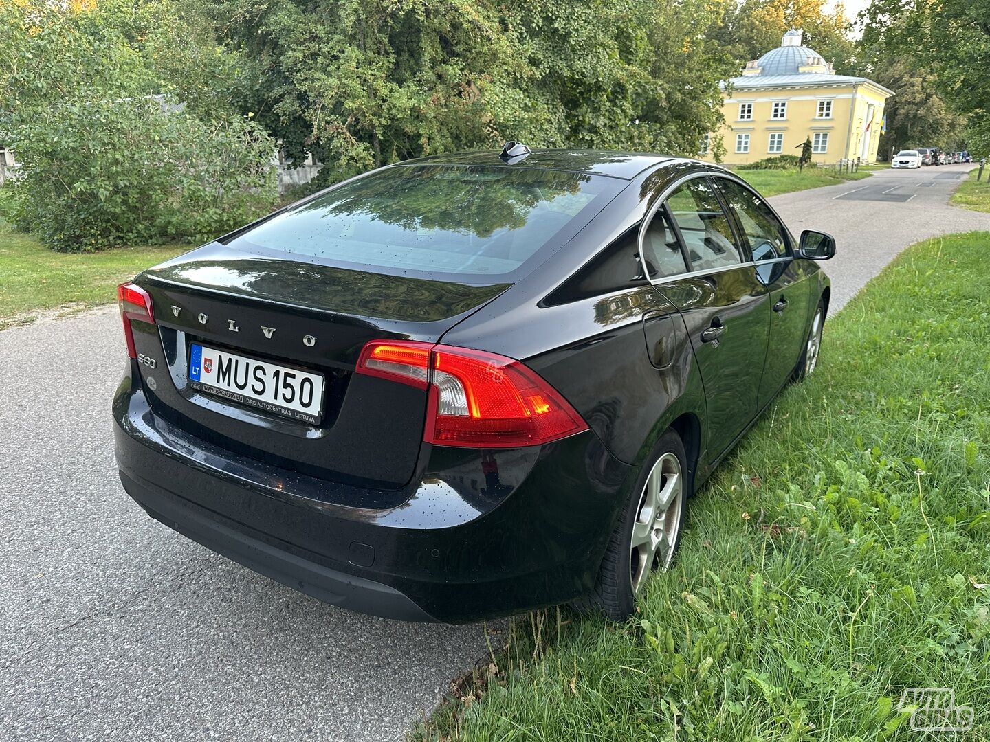 Volvo S60 II 2011 m