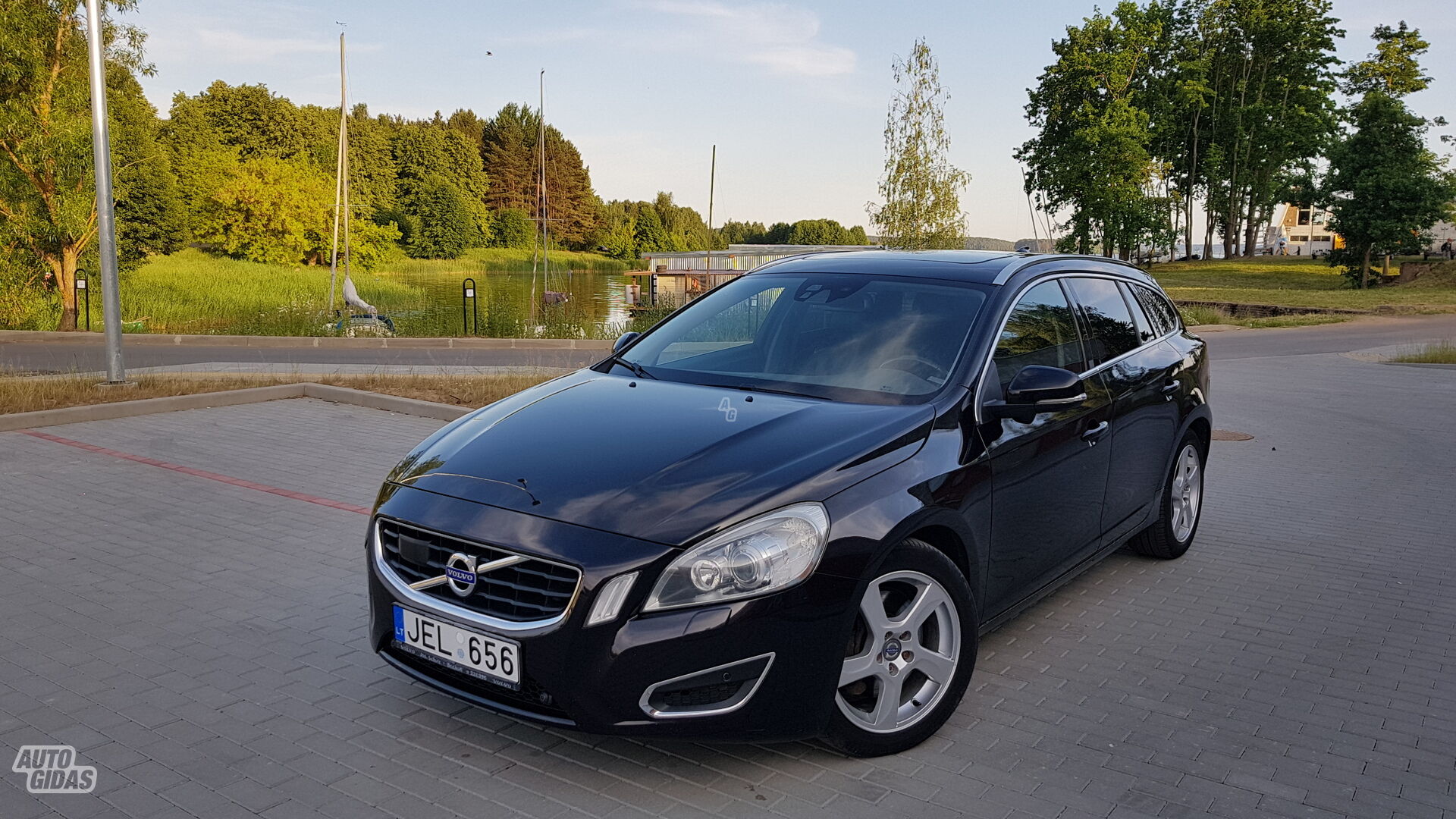 Volvo V60 2010 y Wagon