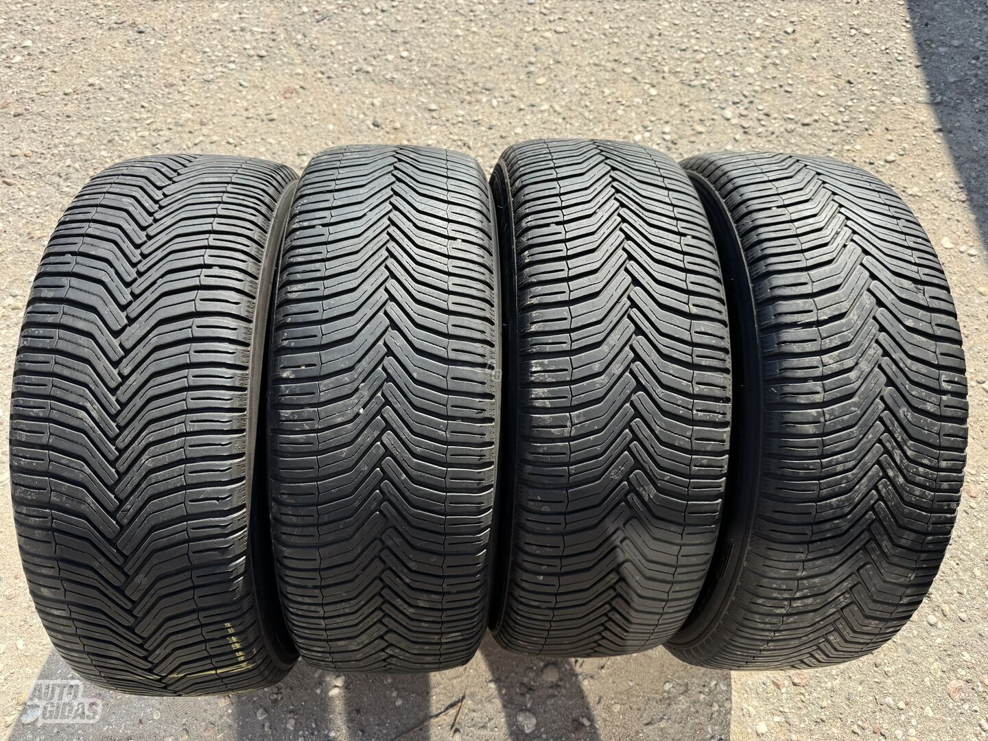 Michelin Siunciam, 5mm 2019m R18 universalios padangos lengviesiems