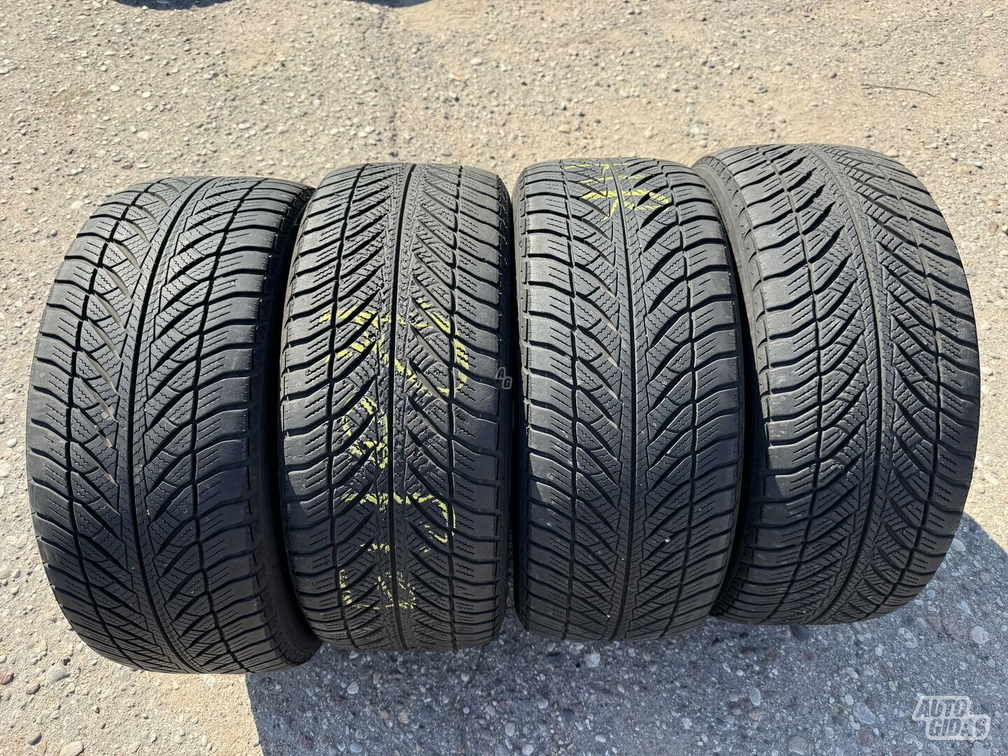 Goodyear Siunciam, 7+6mm  R18 universal tyres passanger car