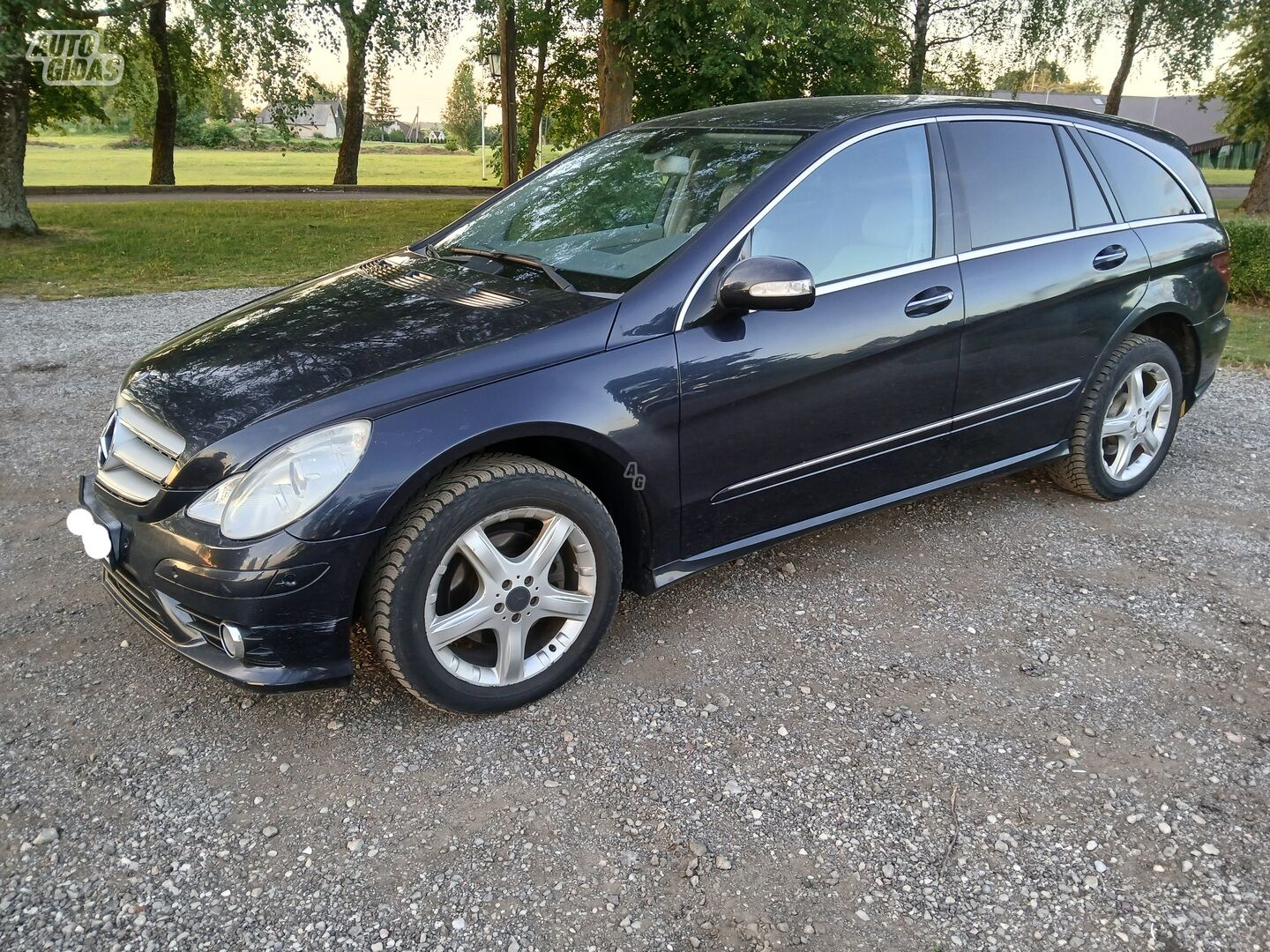 Mercedes-Benz R 320 2007 y Sedan