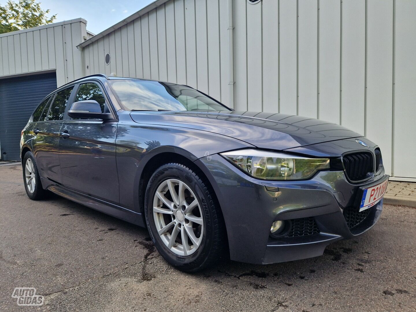 Bmw 318 2013 m Universalas