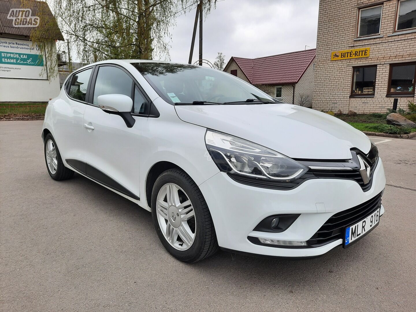 Renault Clio 2017 y Hatchback