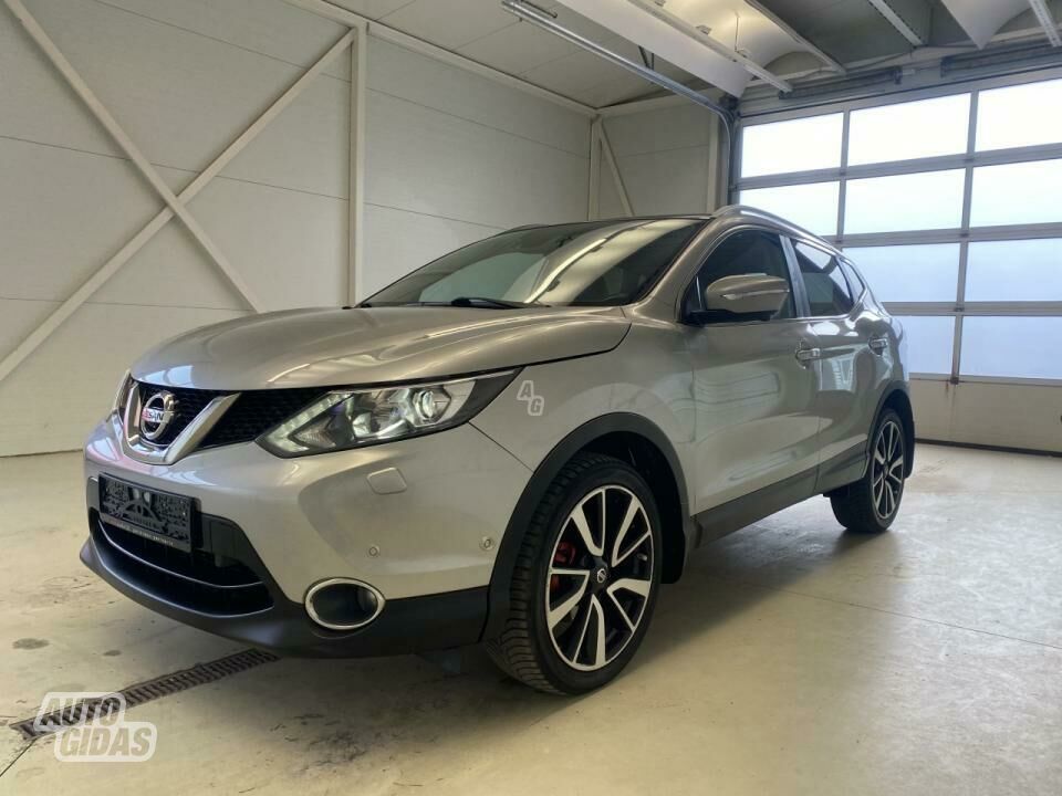 Nissan Qashqai 1.5 DCI 2WD 6 M/T 1.5 2014 m