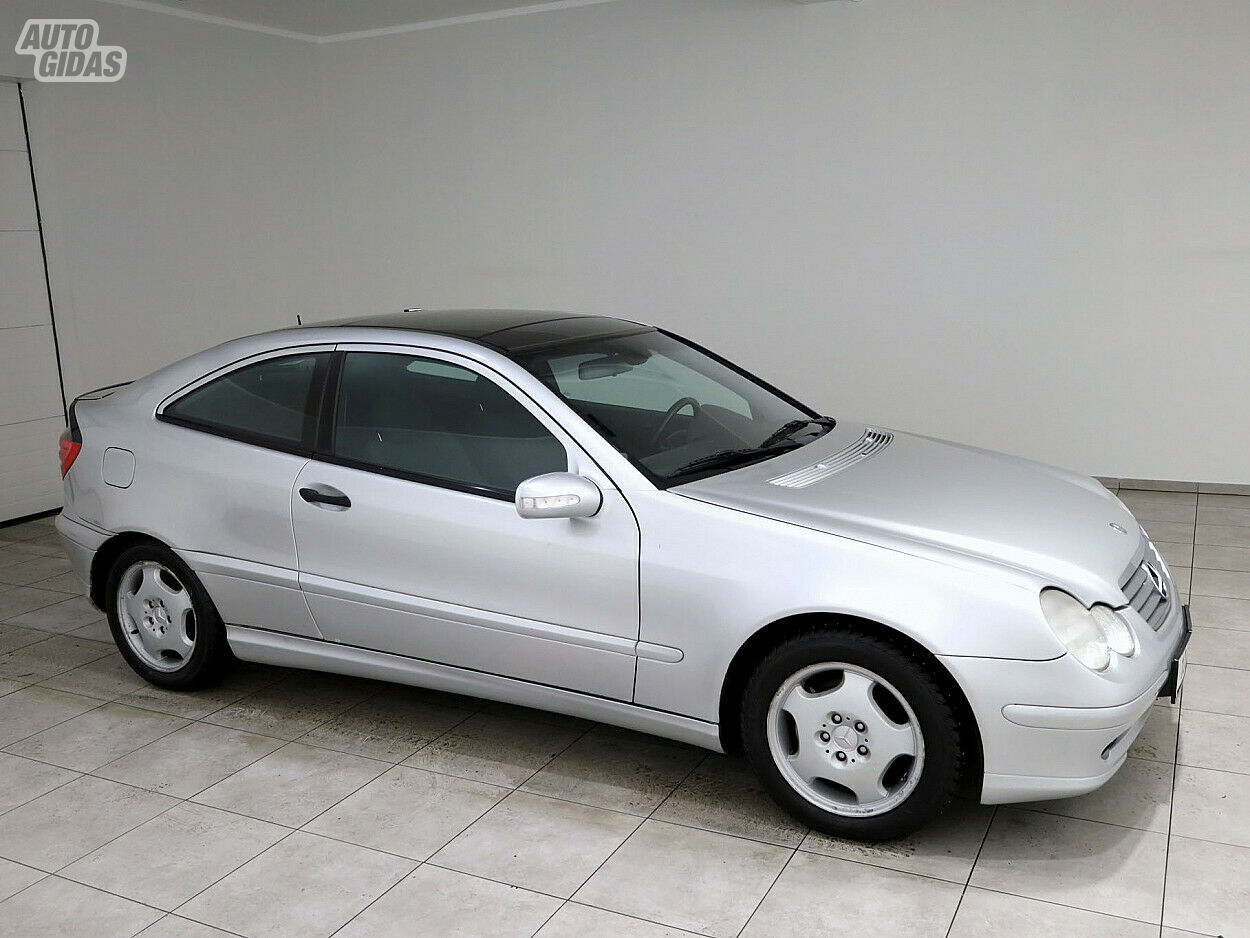 Mercedes-Benz C 200 2002 m Hečbekas