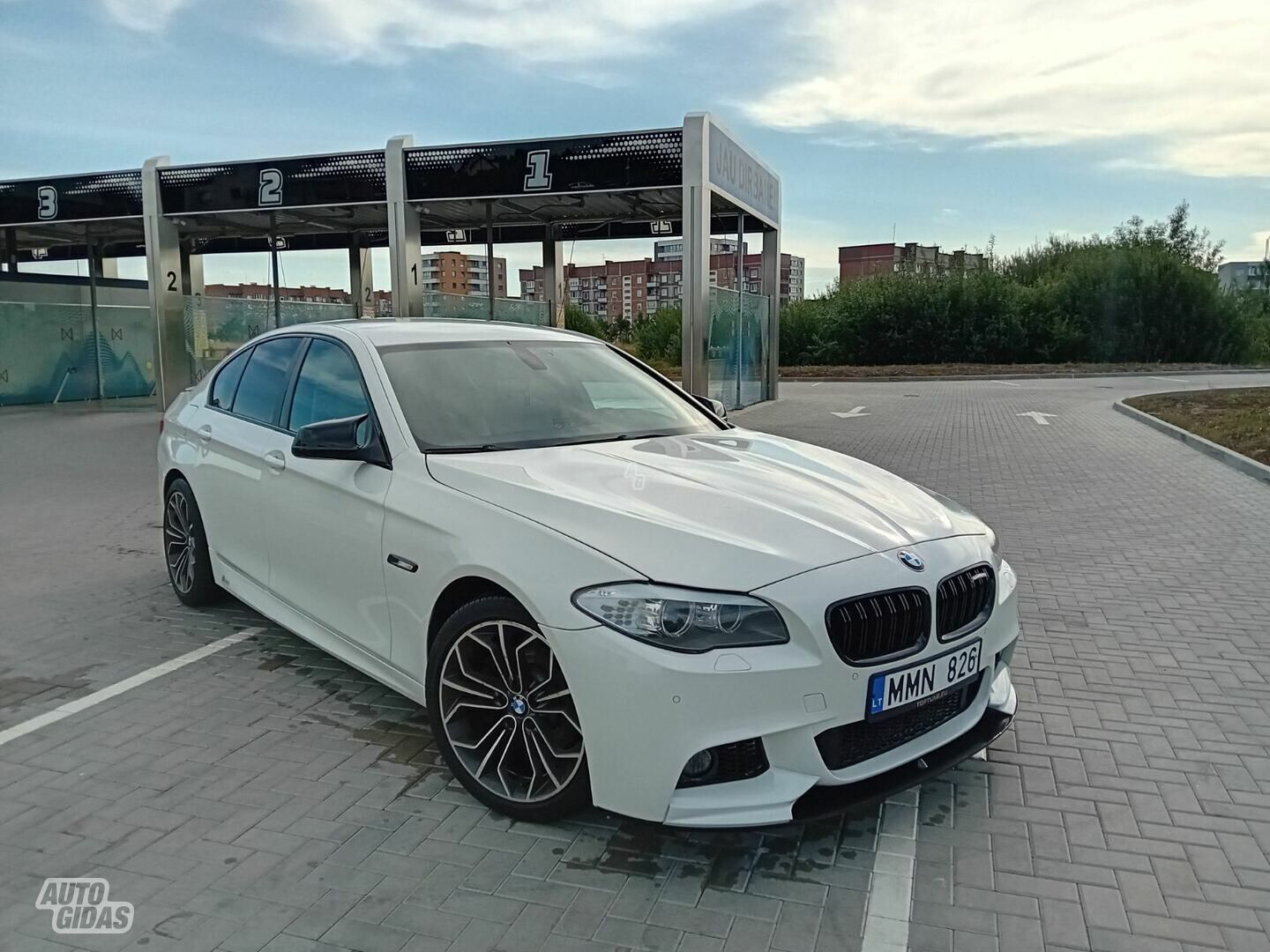 Bmw 520 2010 m Sedanas