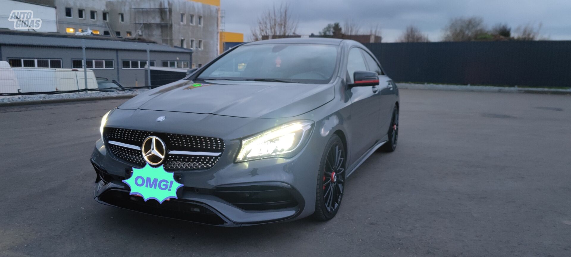 Mercedes-Benz CLA 45 AMG 2015 y Sedan