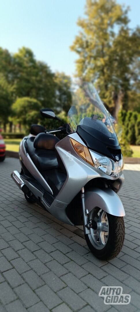 Suzuki Burgman 2005 г Мотороллер / Мопед