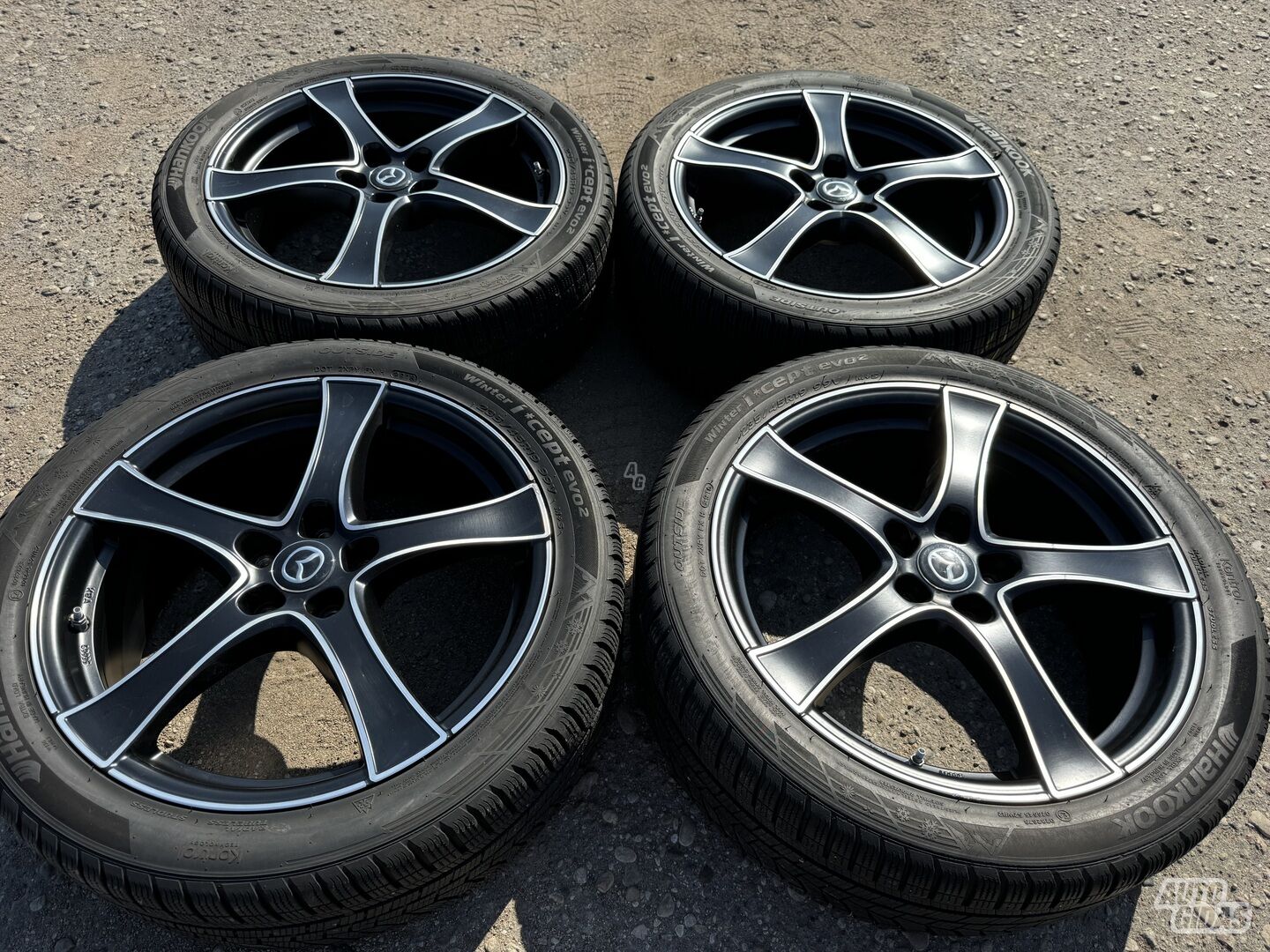 Mazda Siunciam, 7,5J ET50 light alloy R19 rims