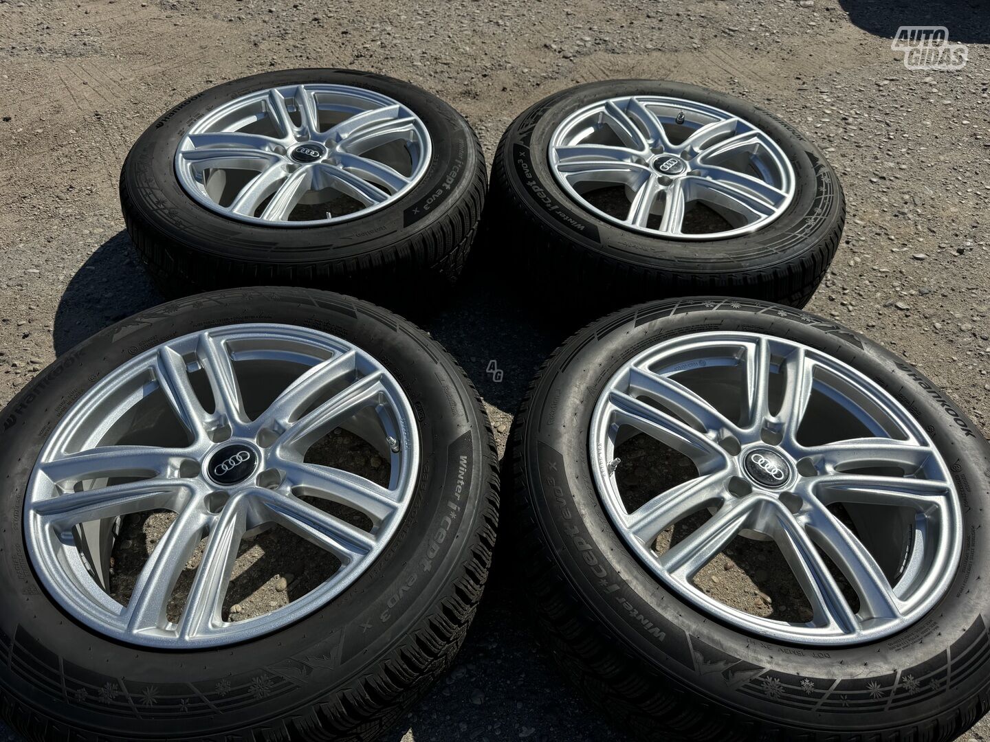 Audi Siunciam, 8J ET32 light alloy R18 rims