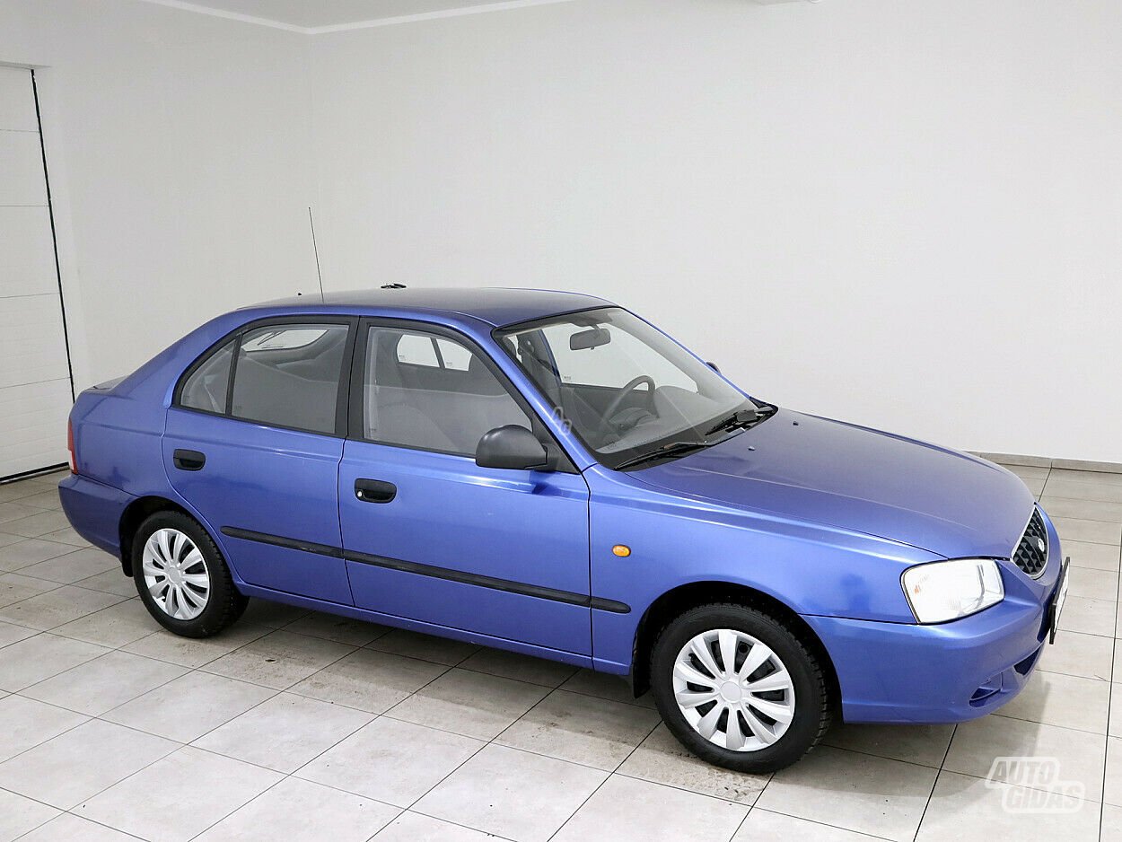 Hyundai Accent 2002 г Хэтчбек