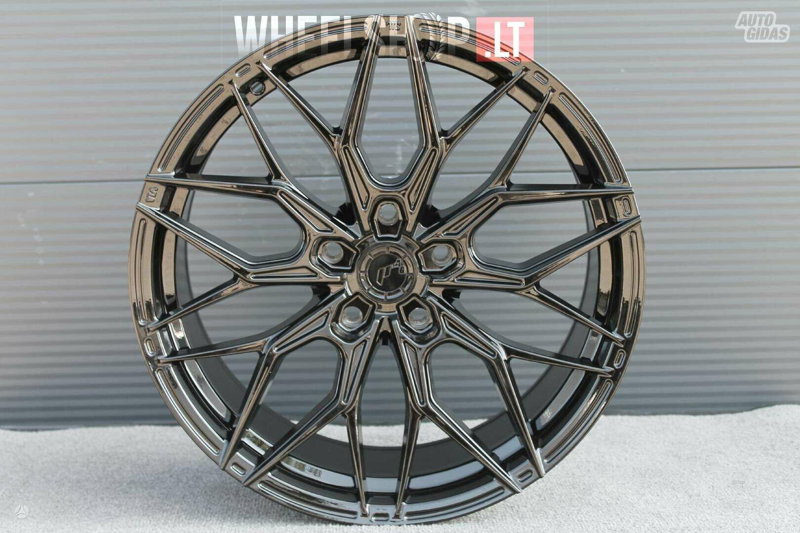 JR46 Gloss black rims