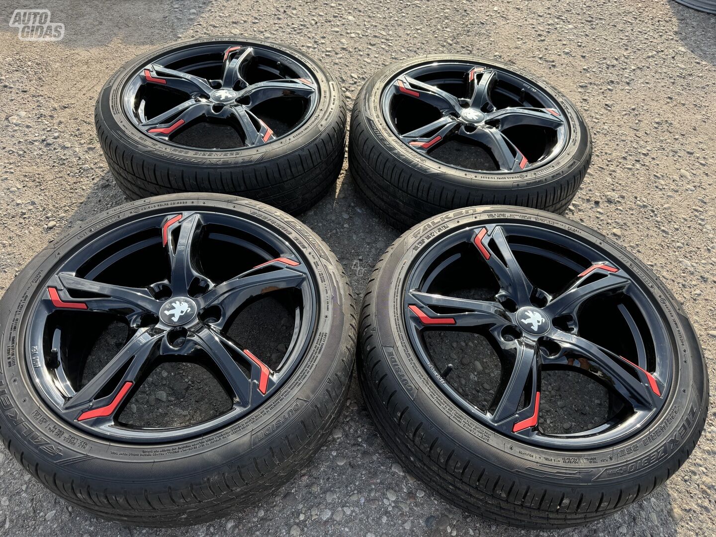 Peugeot Siunciam, 7.5J ET50 light alloy R18 rims