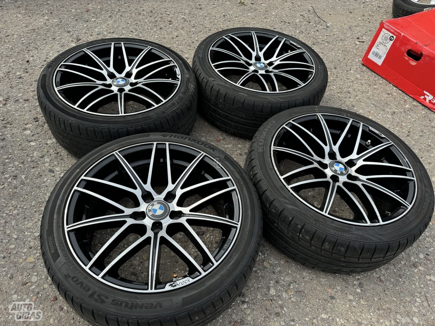 BMW Siunciam, 8.5J ET35 light alloy R19 rims