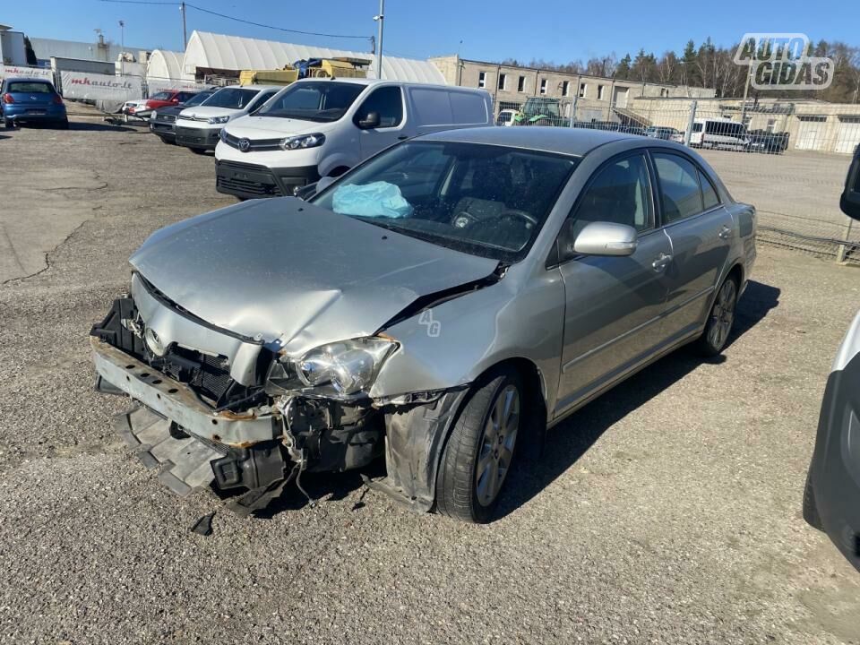 Toyota Avensis 2,0 SD D-4D  DPF 2.0 2007 m