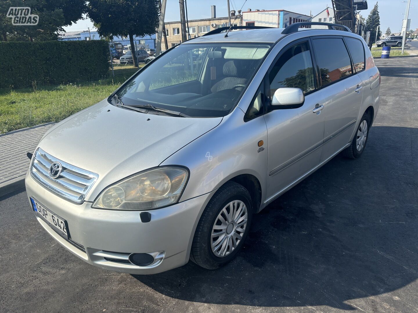 Toyota Avensis Verso 2001 m Vienatūris