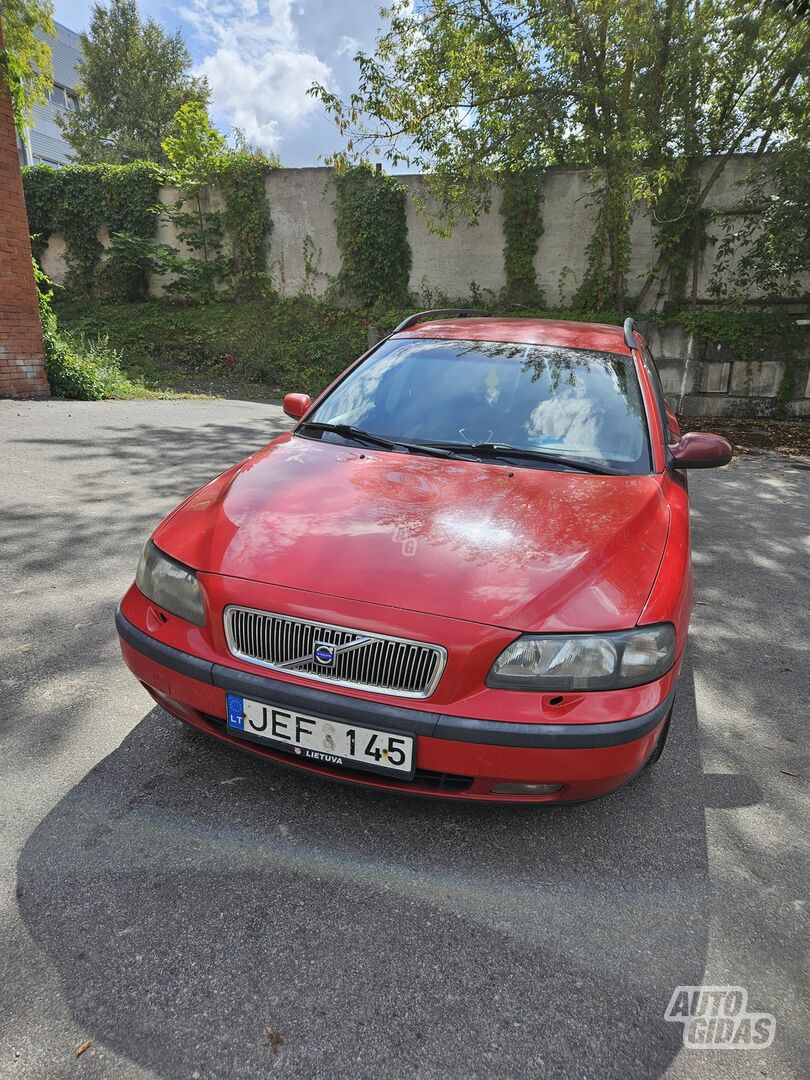 Volvo V70 D5 2004 y