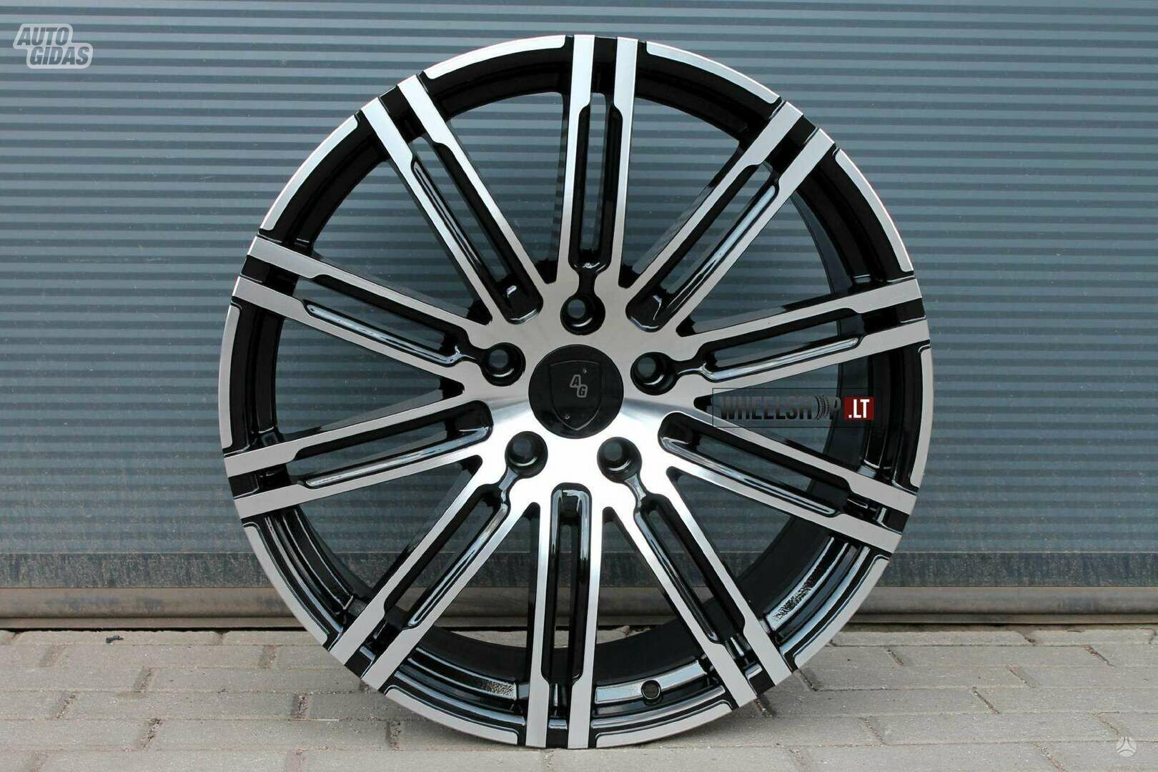 Porsche EU-B1026 Black Polished light alloy R22 rims