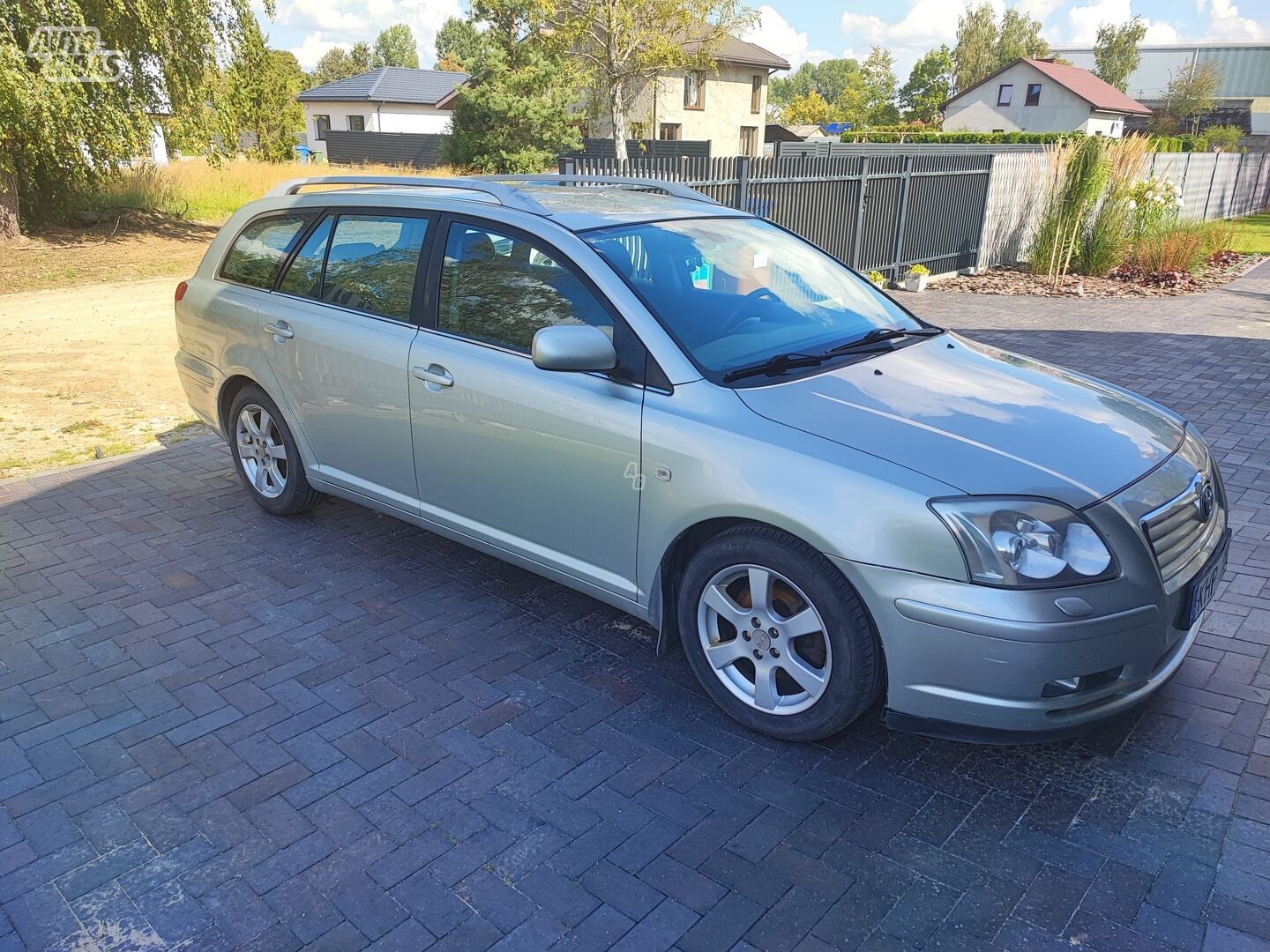 Toyota Avensis II 2004 m