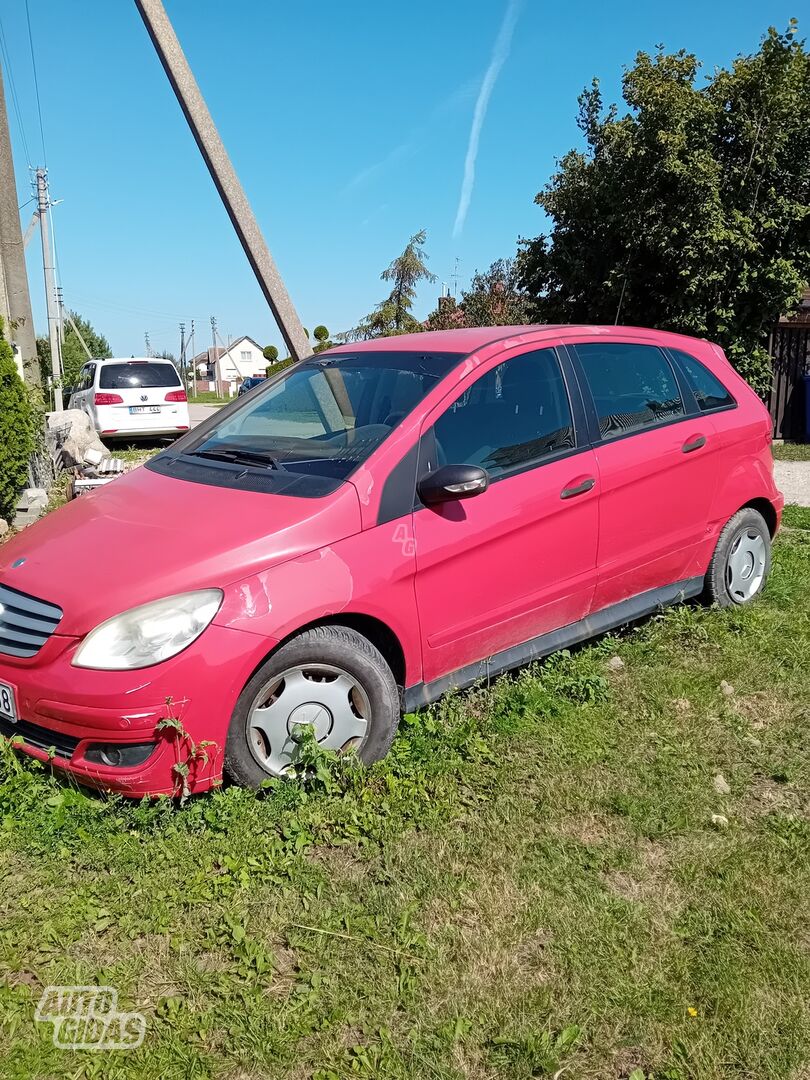 Mercedes-Benz B 150 2006 m dalys