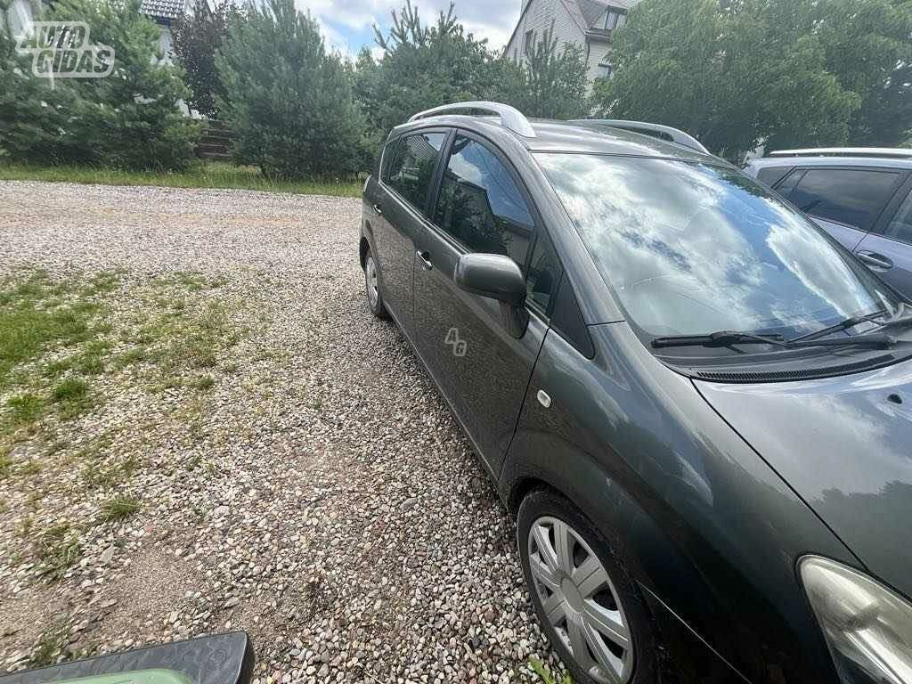 Toyota Corolla Verso 2006 г запчясти