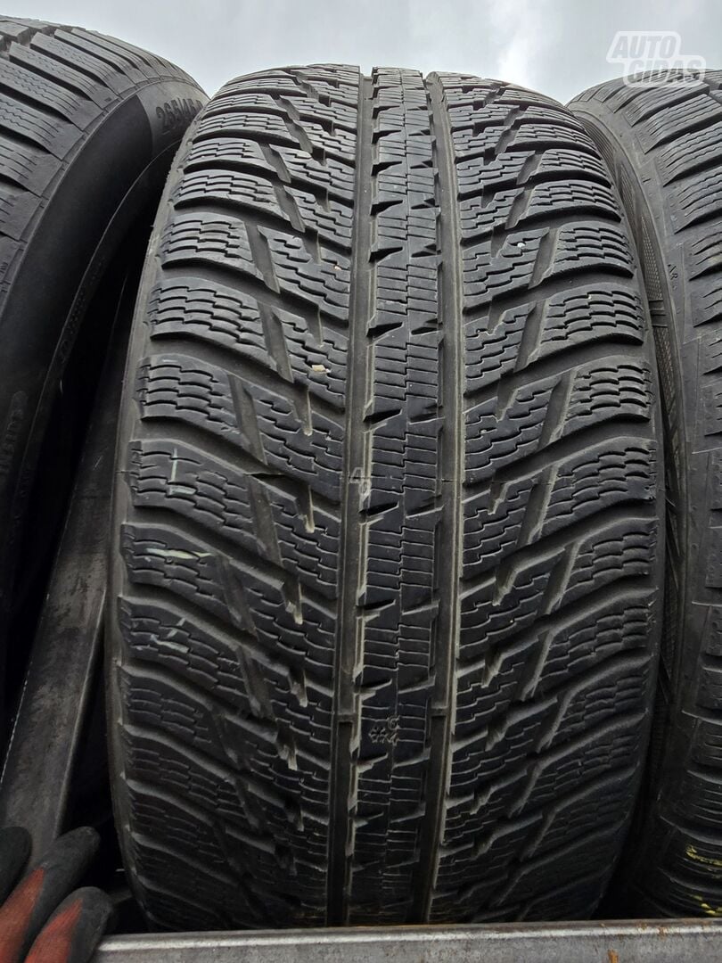 Nokian Wr suv 3 R21 winter tyres passanger car