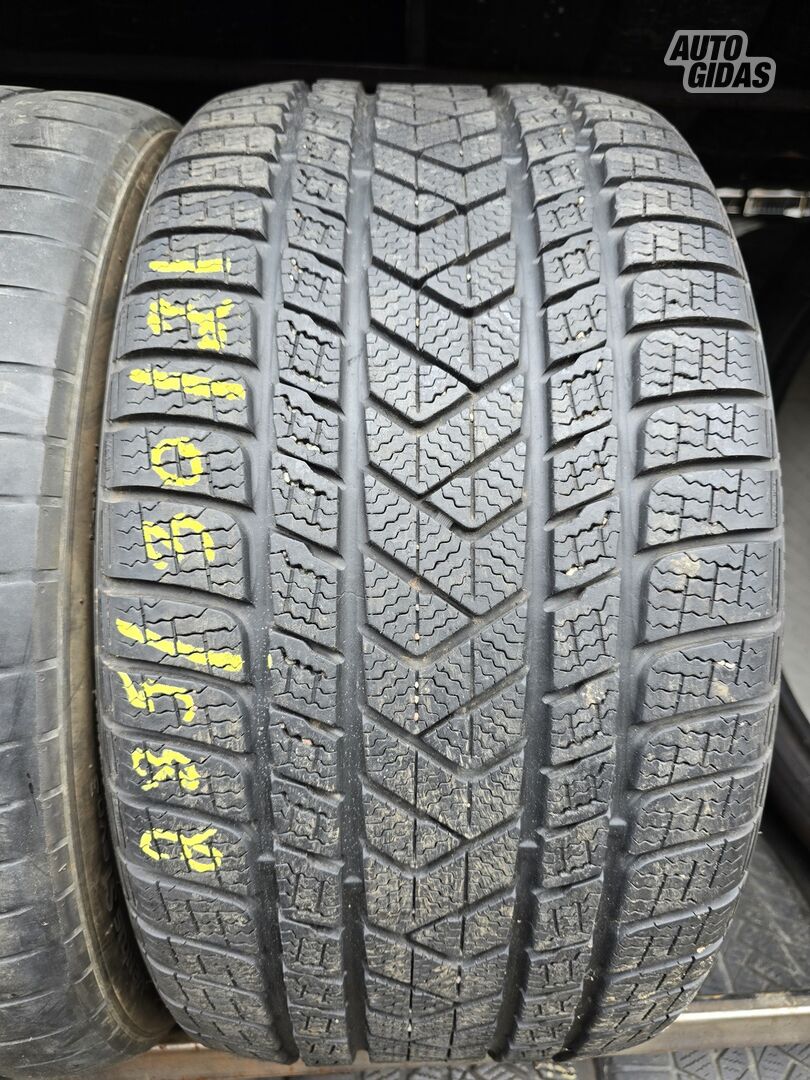 Pirelli Sottozero 3 R21 žieminės padangos lengviesiems