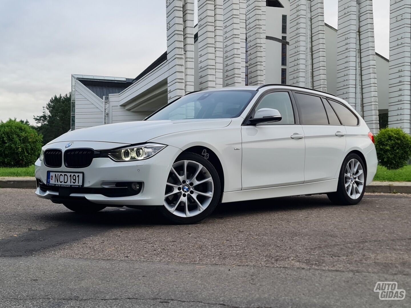 Bmw 320 2013 г Универсал