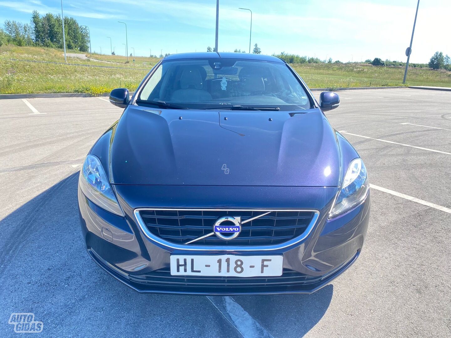 Volvo V40 2015 г Хэтчбек