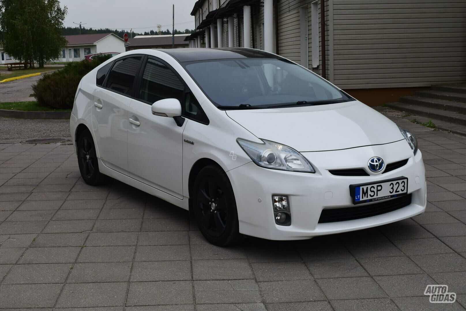 Toyota Prius IV 2011 г