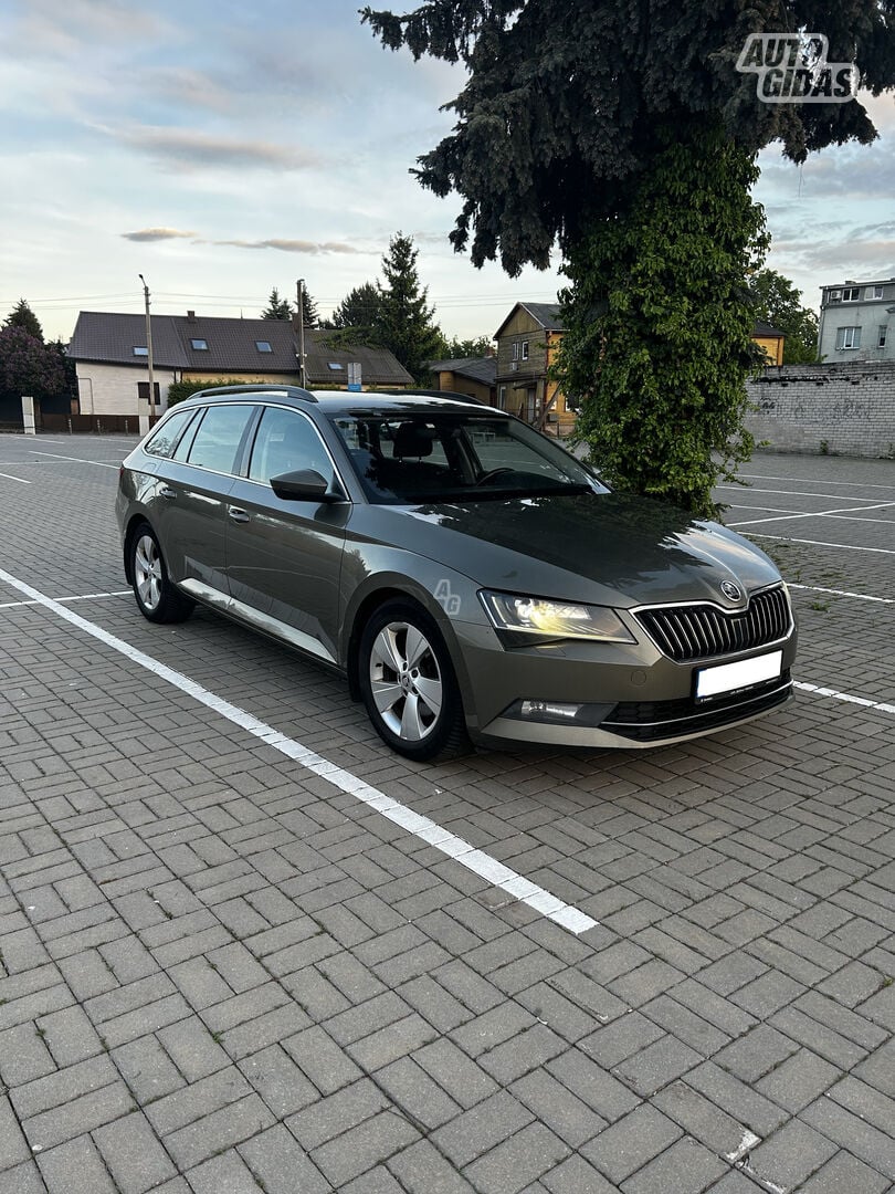 Skoda Superb 2016 m Universalas