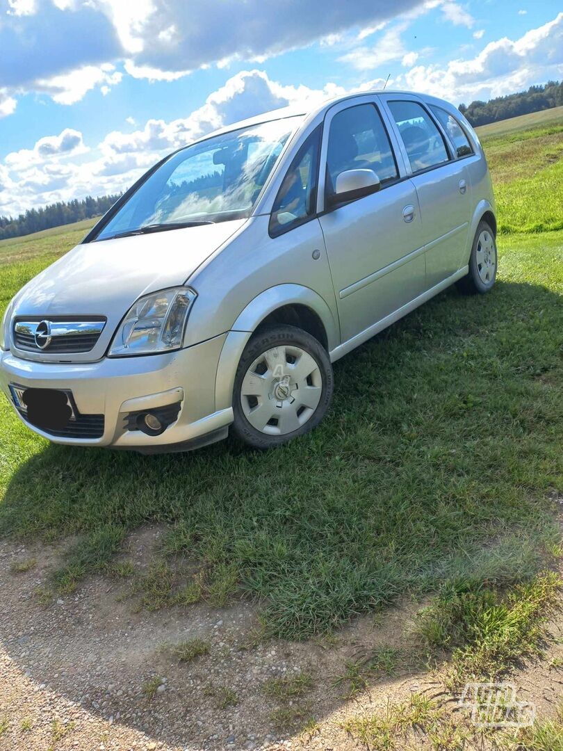 Opel Meriva 2007 y Hatchback