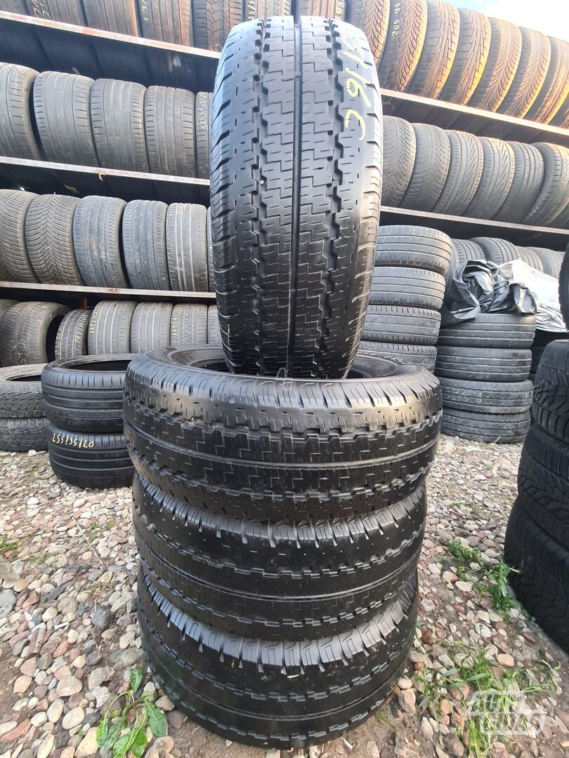 Kumho RADIAL857 R16C vasarinės padangos sunkvežimiams ir autobusams