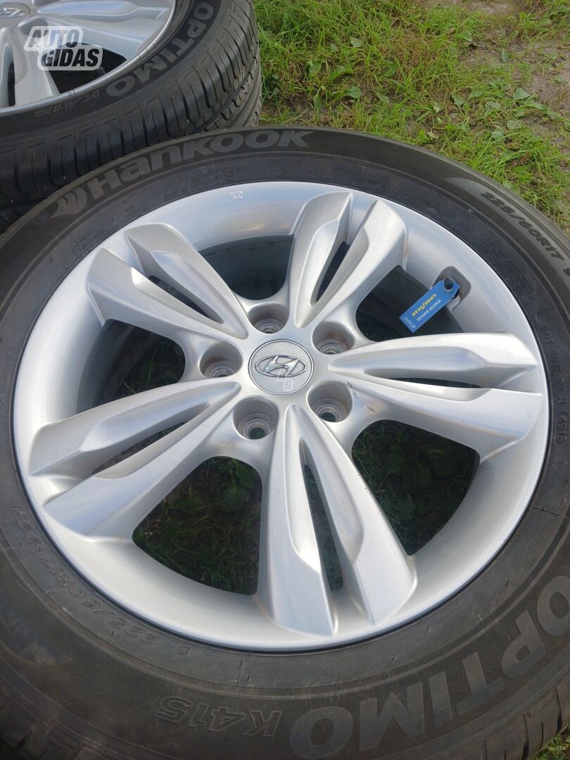 Hyundai light alloy R17 rims