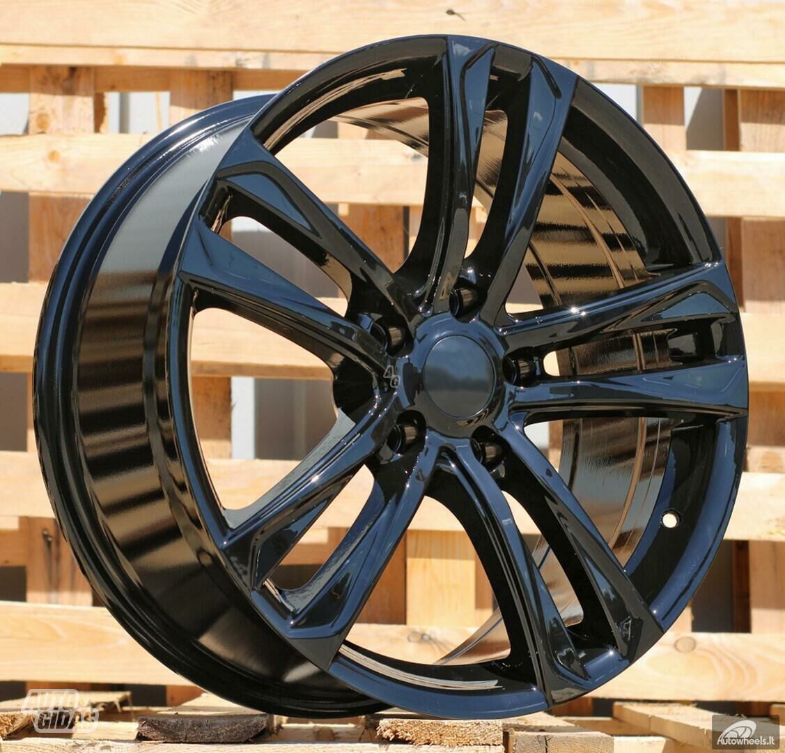 Autowheels Ford Ecosport, B-Max, Figo lengvojo lydinio R15 ratlankiai