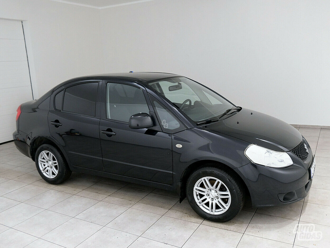 Suzuki SX4 2008 y Sedan