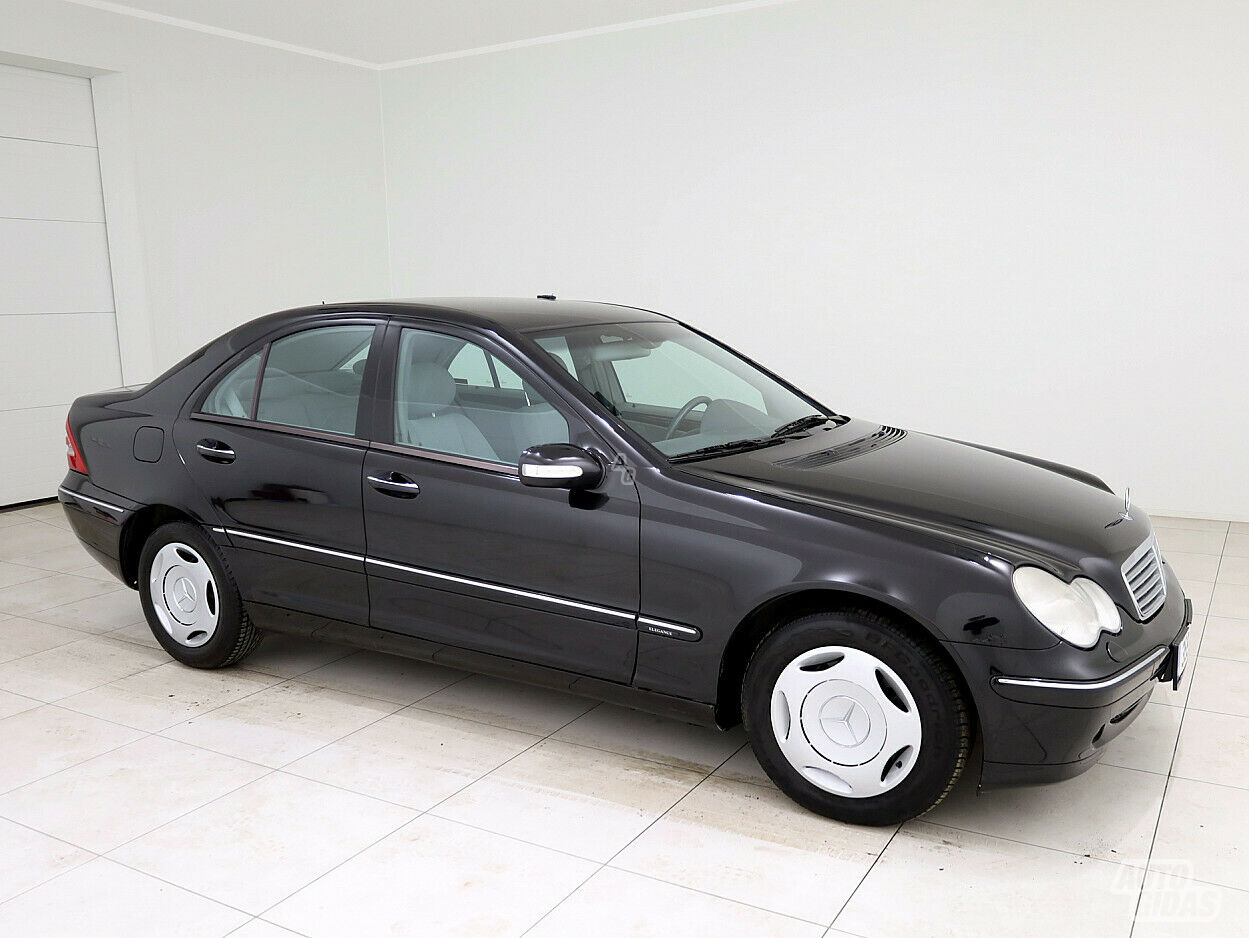 Mercedes-Benz C 180 2000 m Sedanas