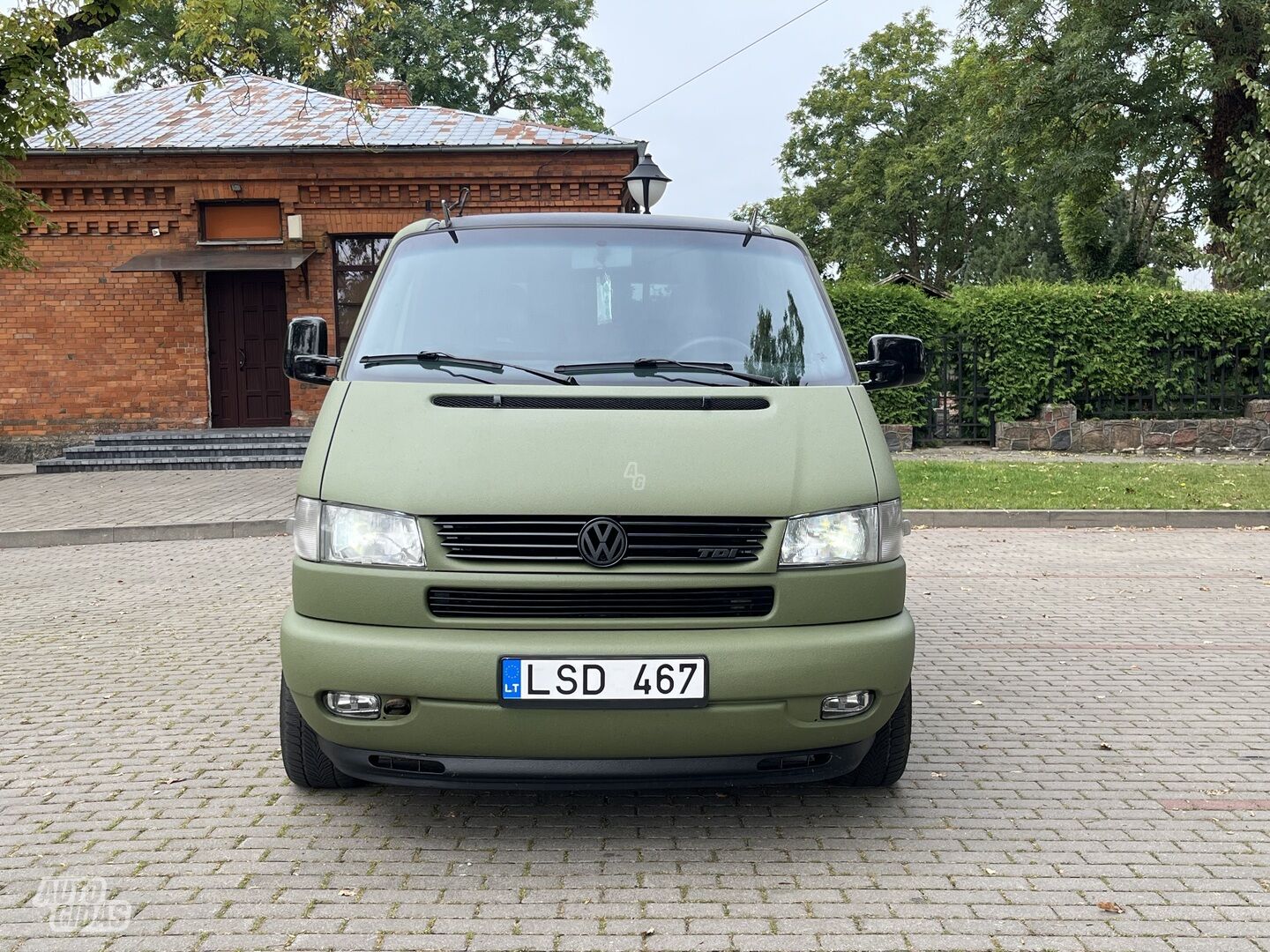 Volkswagen Caravelle 2000 y Minibus