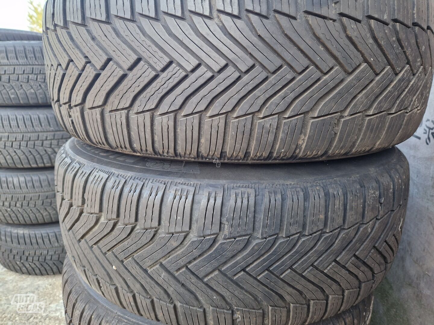 Michelin 6-7mm R17 зимние шины для автомобилей