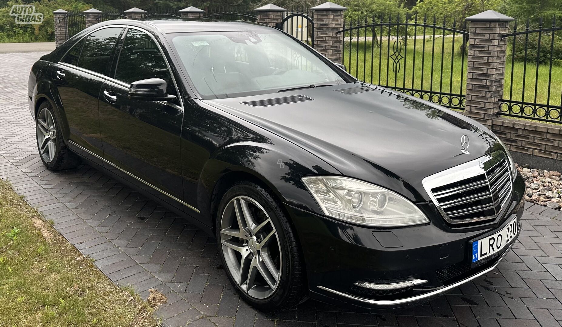 Mercedes-Benz S 400 W221 2010 y