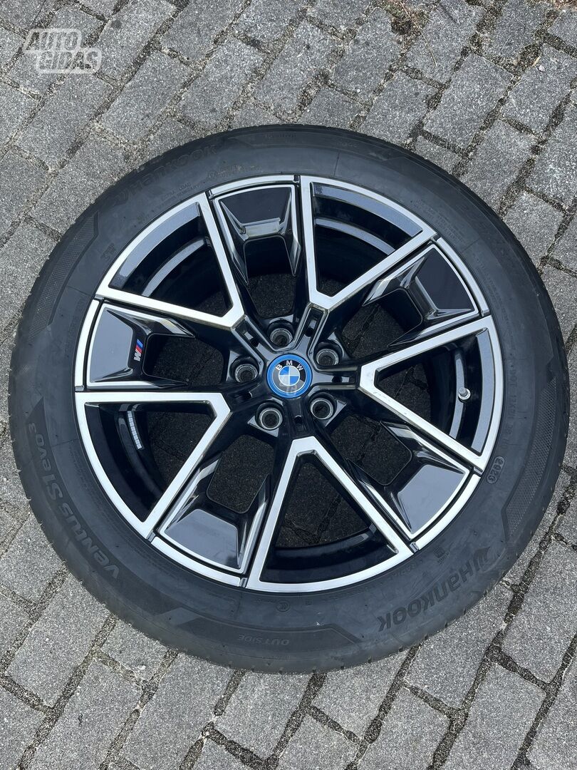 BMW light alloy R18 rims