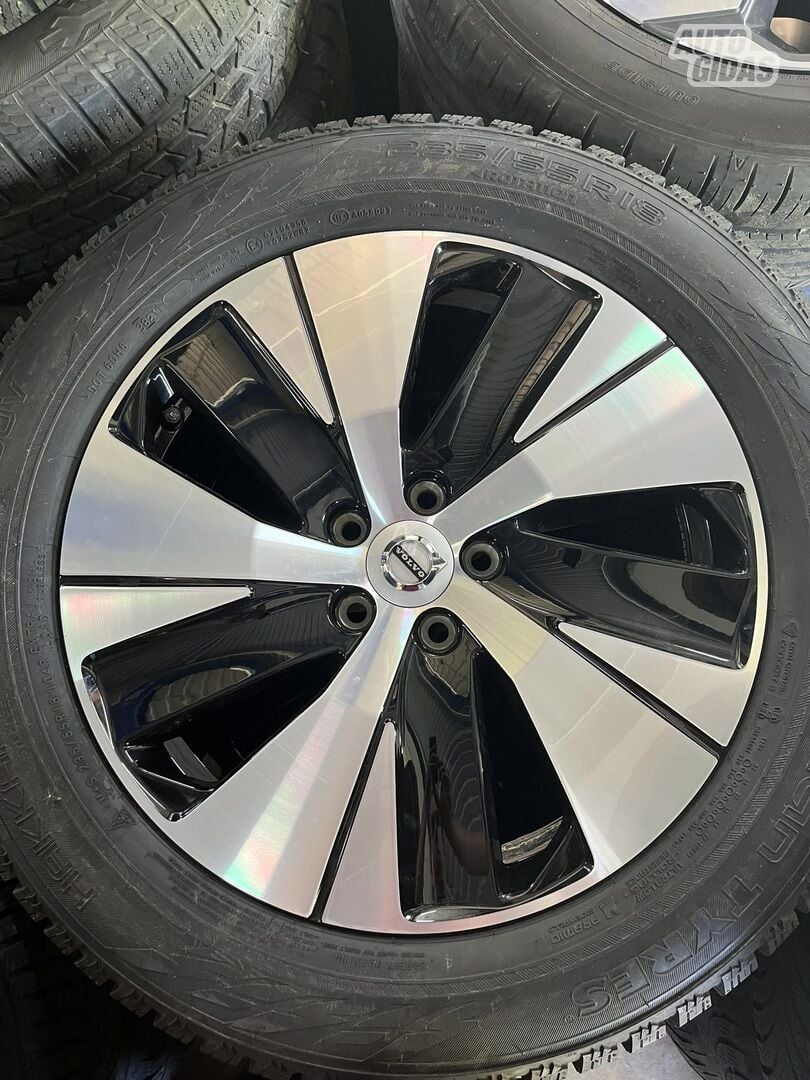 Volvo light alloy R18 rims