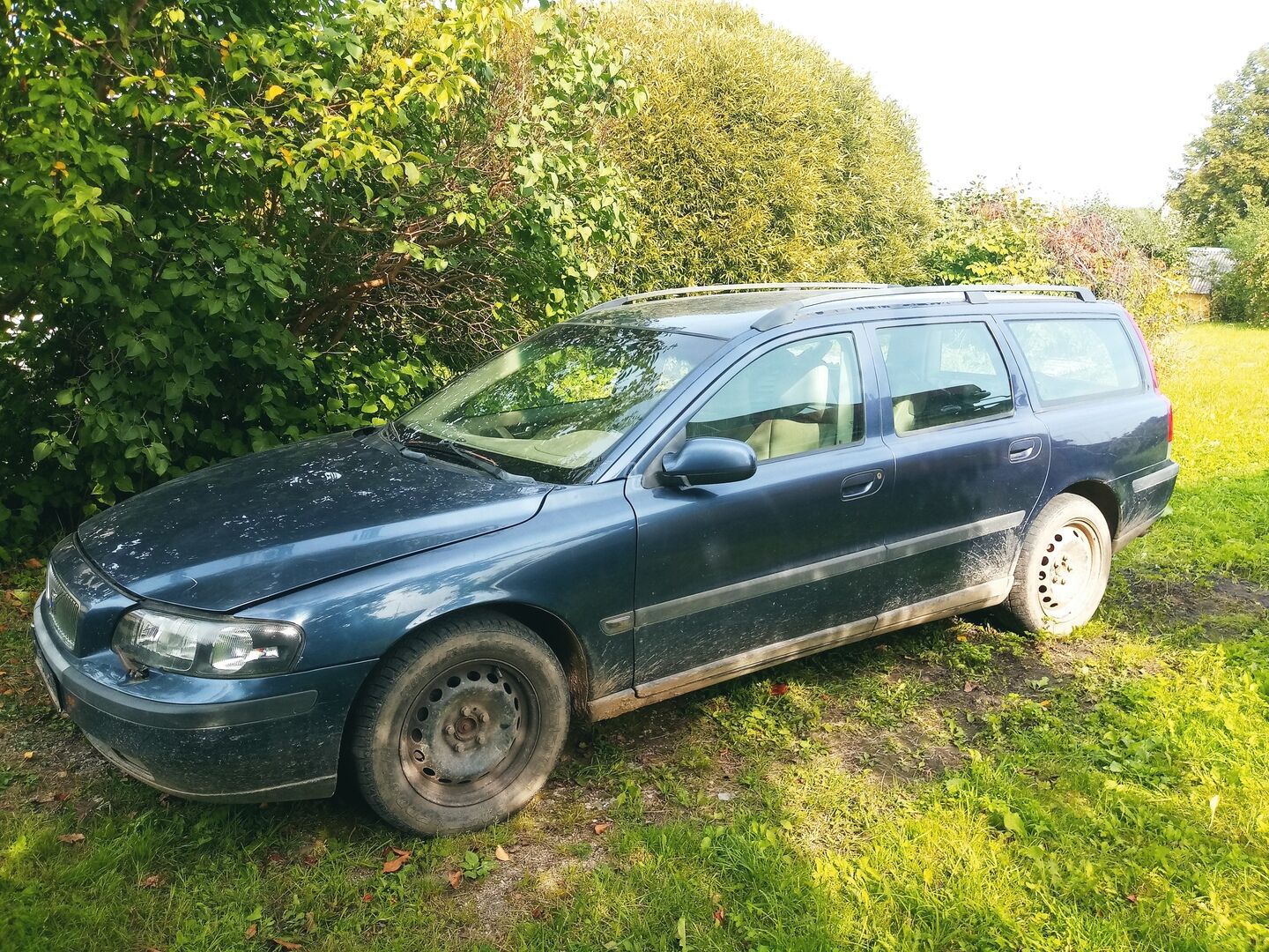 Volvo V70 2002 y parts